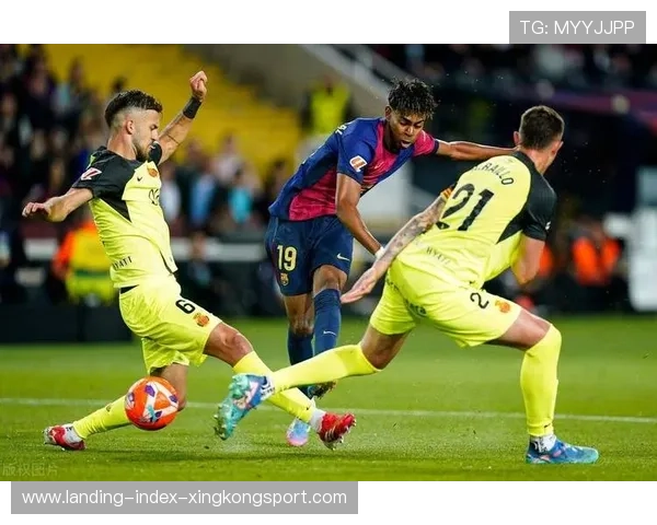 巴萨终场前连续制造威胁，诺坎普再度沸腾