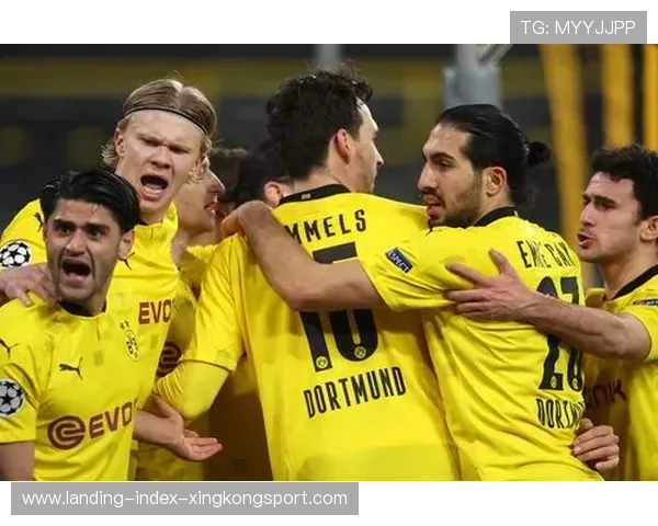 多特蒙德边路高速推进连续创造进攻落点